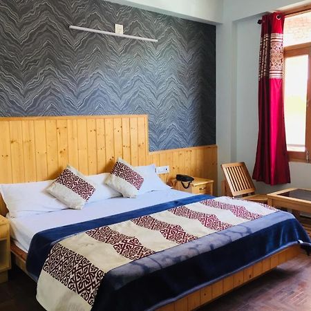 Hotel Corner Retreat Manali  Exterior photo